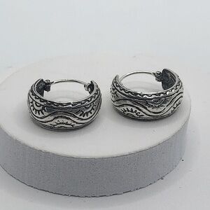 Vtg Sterling Engraved Sun & Waves Design Chunky Hoop Earrings .7” / 7mm Width